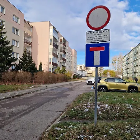 Broniewskiego 6 Апартаменты