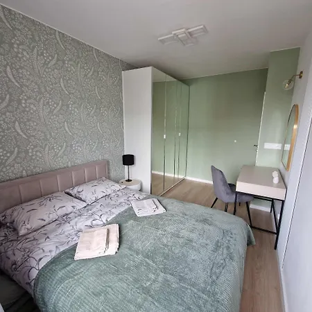 Apartment Broniewskiego 6 Danzig