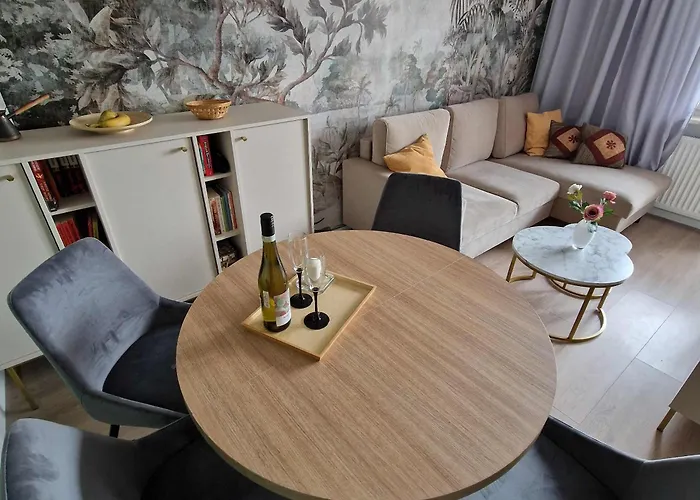 Apartamento Broniewskiego 6 *